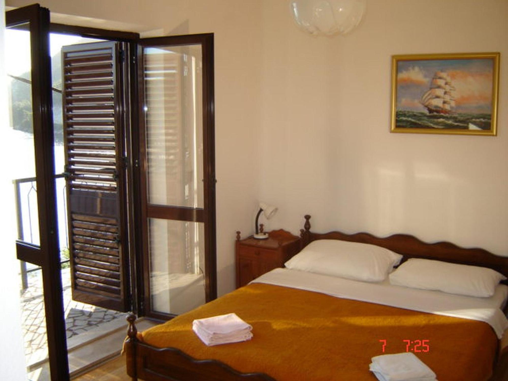 Apartments "Villa Mungos" Sobra Kamer foto