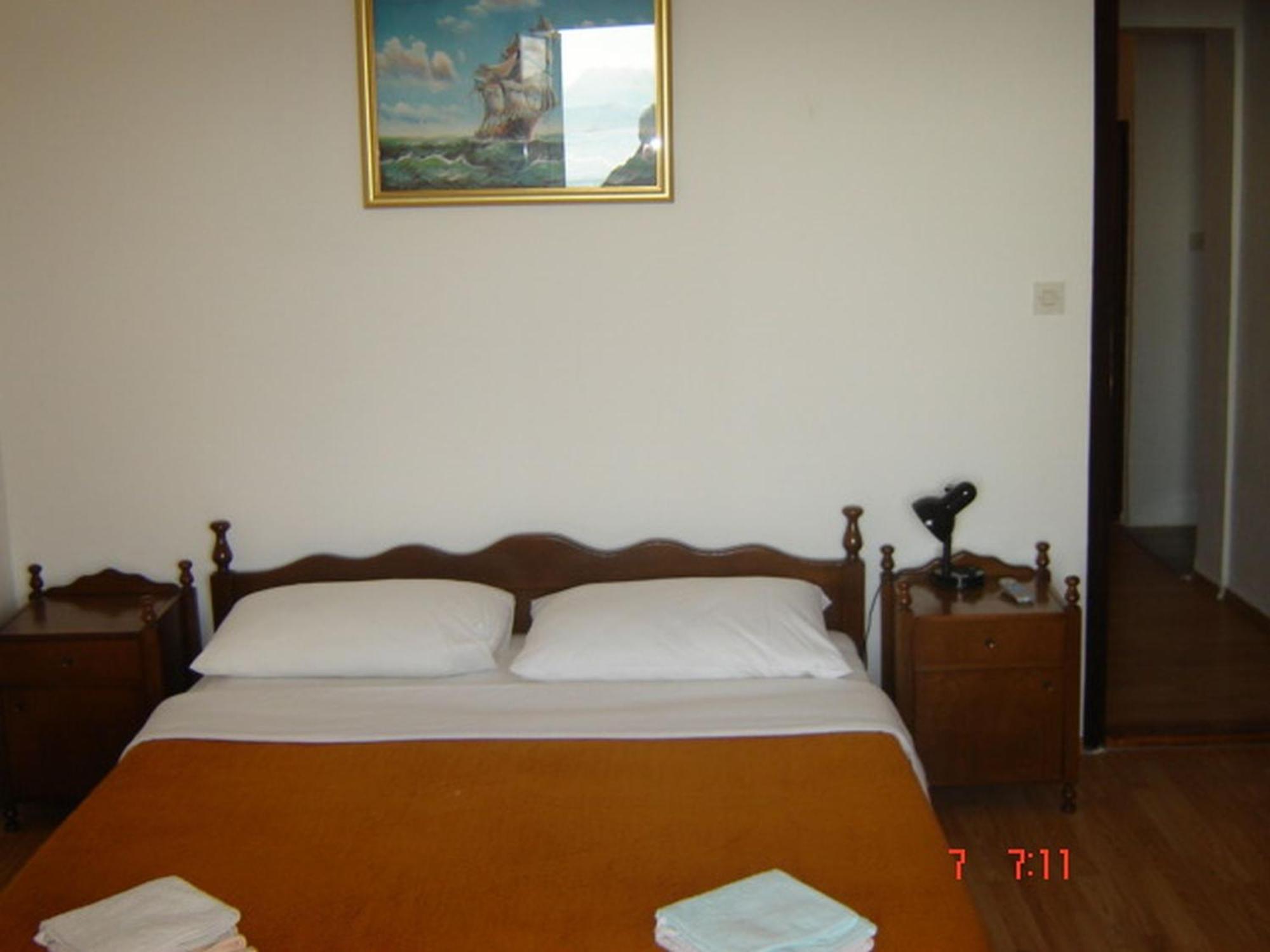 Apartments "Villa Mungos" Sobra Kamer foto